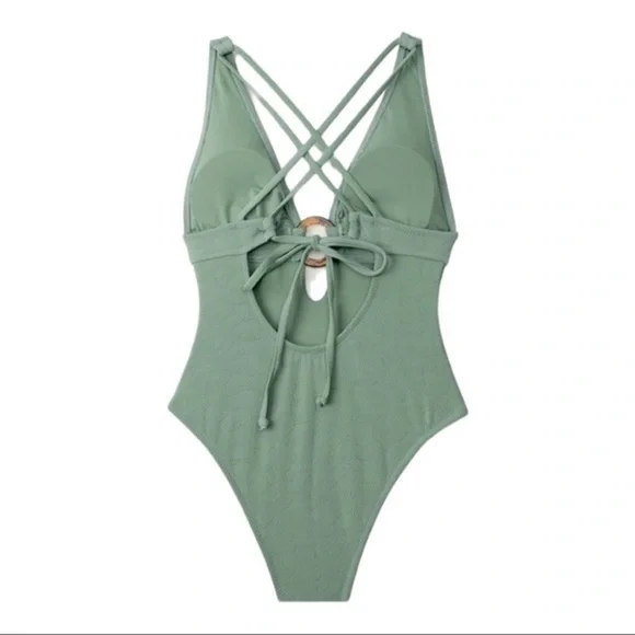 CUPSHE Green O-Ring Double Crisscross One Piece Swimsuit - Picture 5 of 6